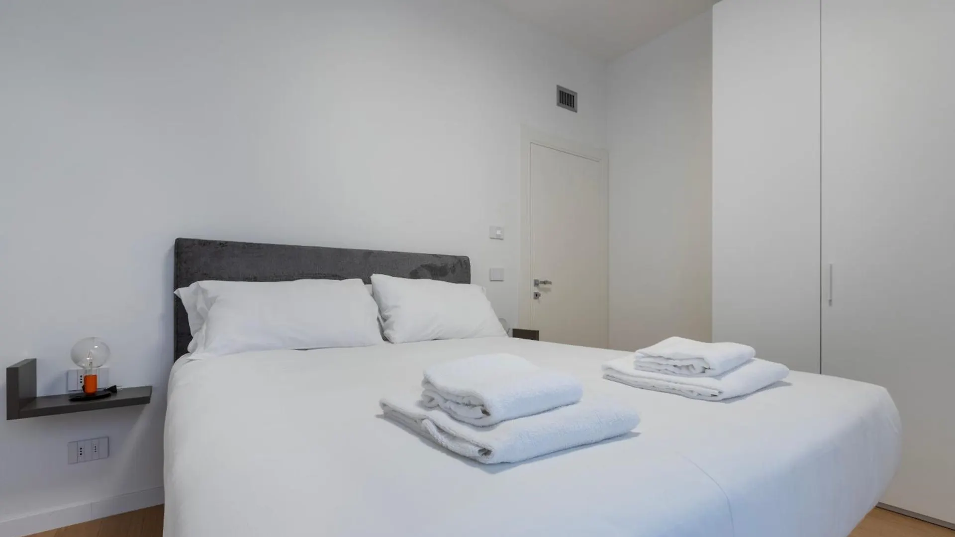 Italianway - Petrella 4B Apartment Milan