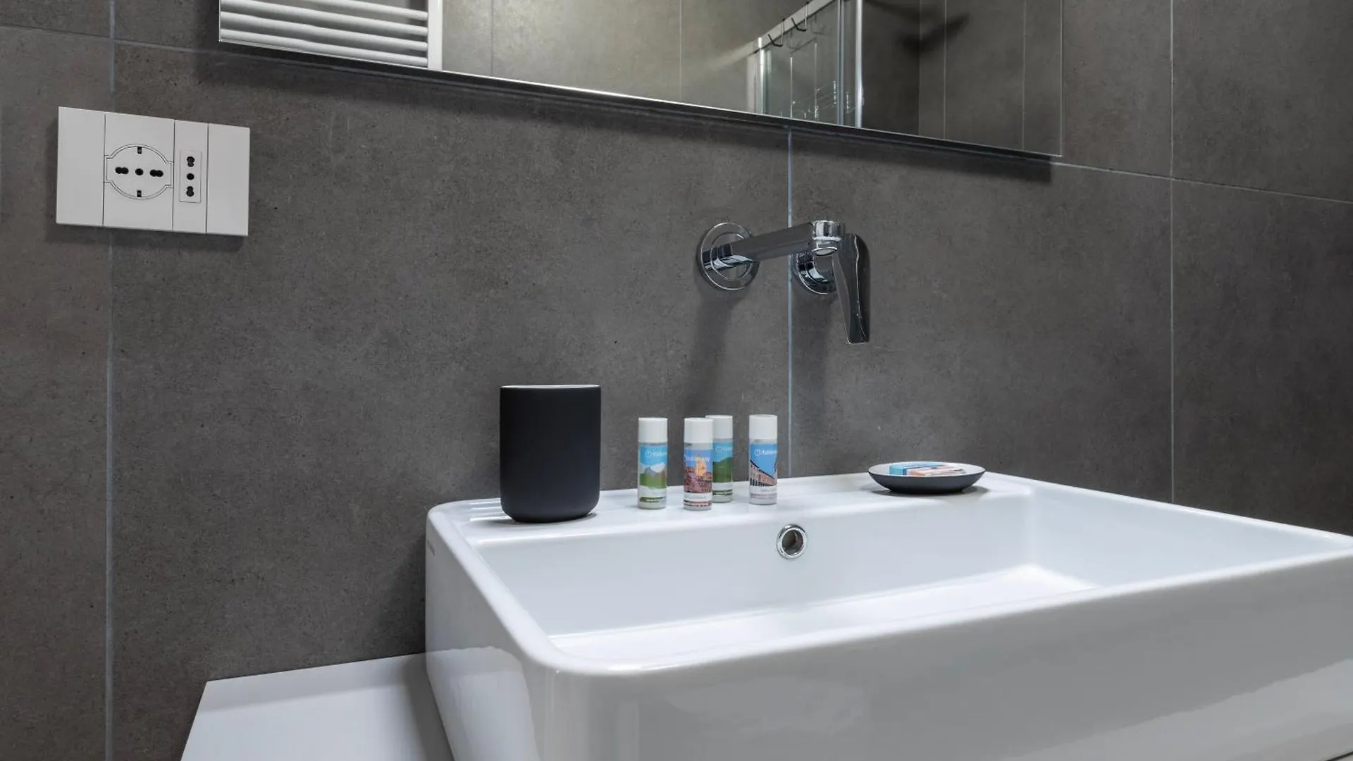 Italianway - Petrella 4B Apartment Milan